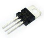 LM7812 Voltage Regulator